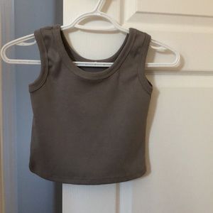 Grey cropped tank top